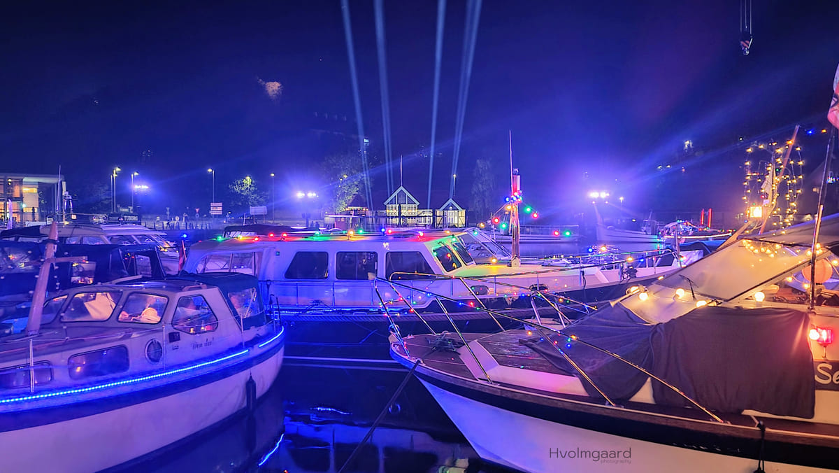 Stemning på havnen under Silkeborg Ildfest-regatta